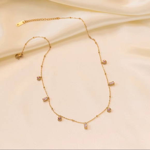 18K Gold Plated SS Elegant Gold and Pink Necklace - Picture 2 of 3